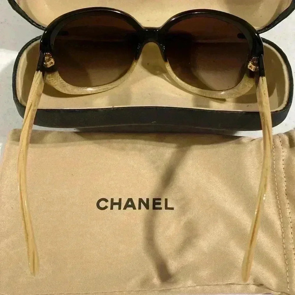 CHANEL Two Toned Sunglasses Oversized CC logo Authentic - Picture 3 of 17